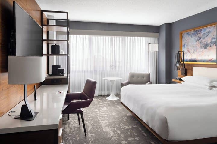 Room 8 of 38